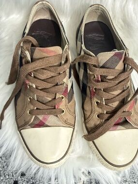 Size 7 (37) Women’s Burberry Sneakers